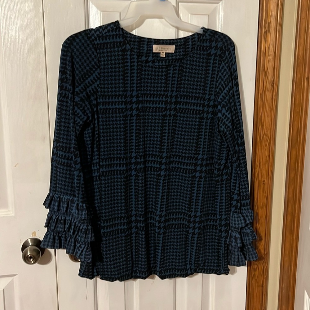 Woman’s long sleeve top- polyester